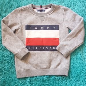 💙Boy's Tommy Hilfiger sweatshirt💙